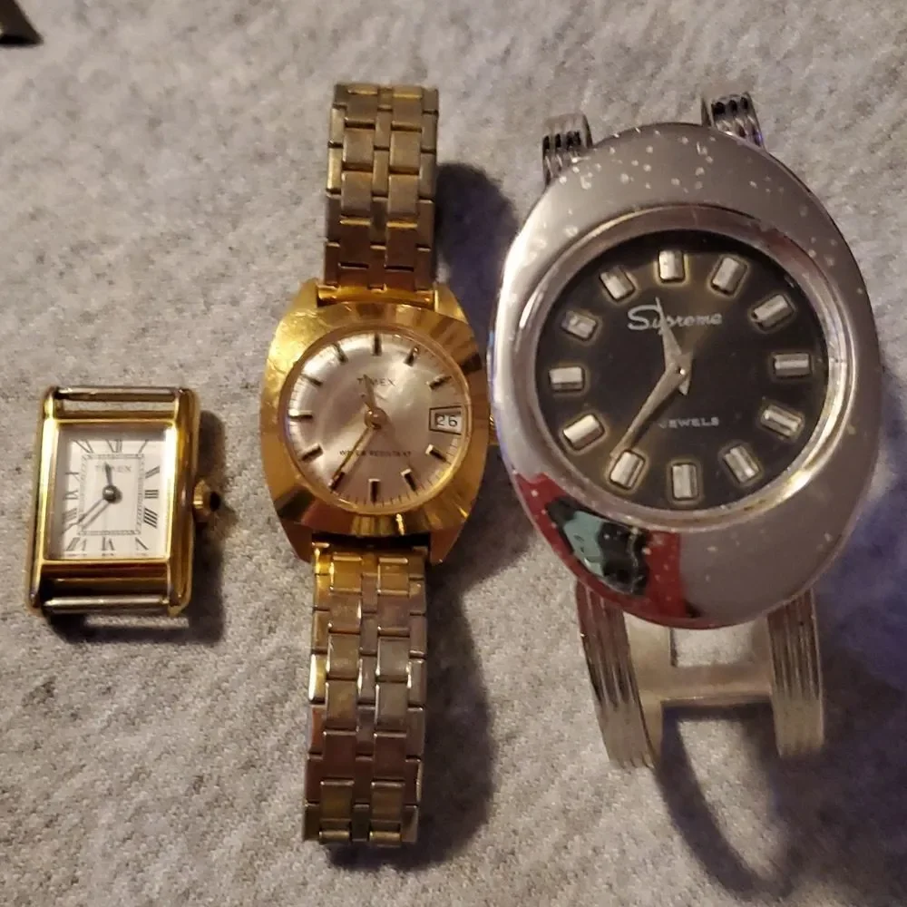 Lot of 3 Antique Wind Up Watches Timex Date & Supreme Bangle Watch‎ Silver Gold